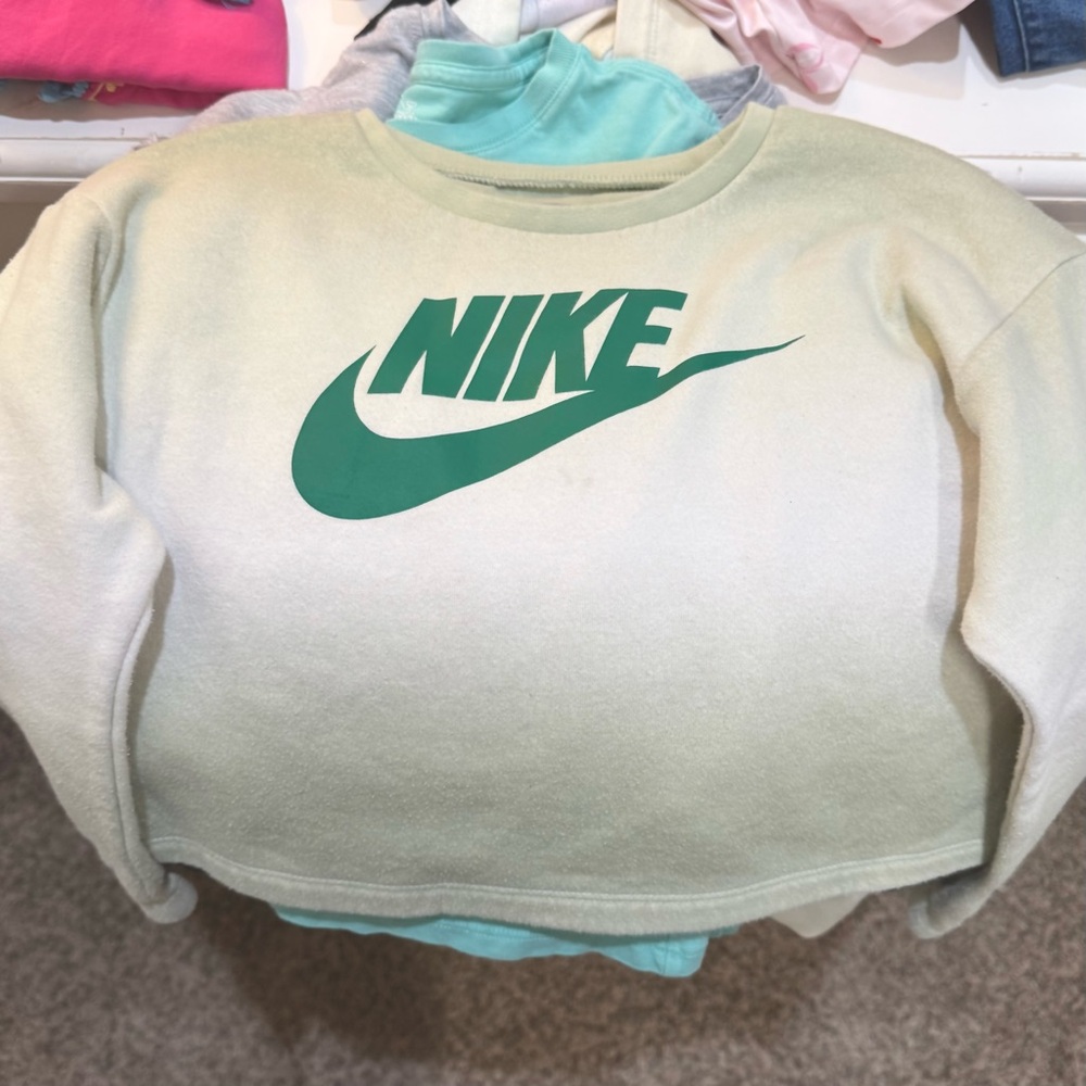 Nike Green Tie Dye Sweatshirt - Picture 4 of 4